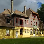 Le Château De 1916 Alojamento de Acomodação e Pequeno-almoço 3*