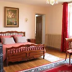 Alojamento de Acomodação e Pequeno-almoço Le Château De 1916 3*