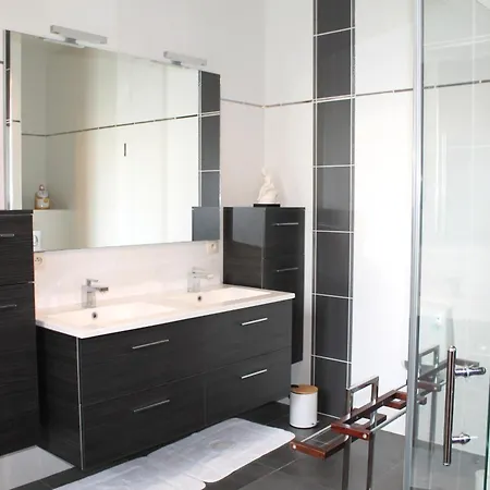 Le Chateau De 1916 Отель типа 